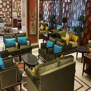 فندق روتانا المسك **