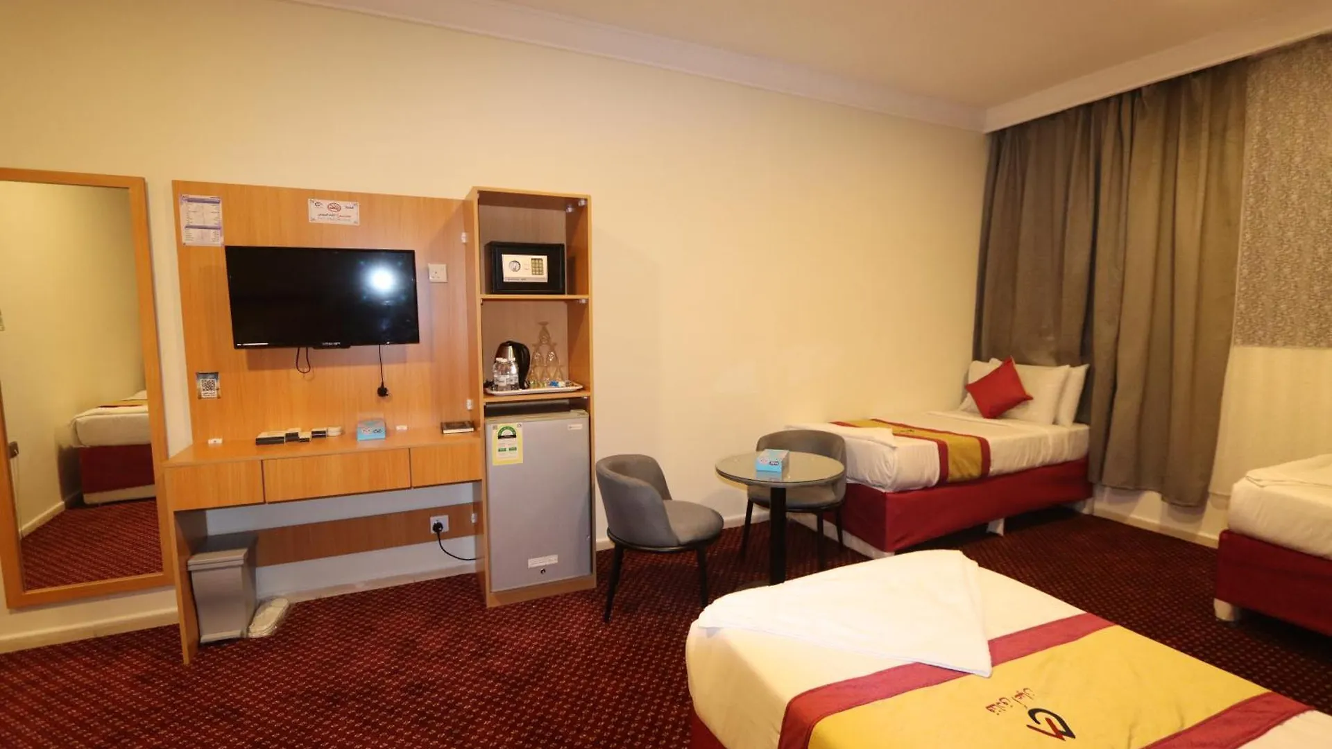 فندق أعيان البركة Otel