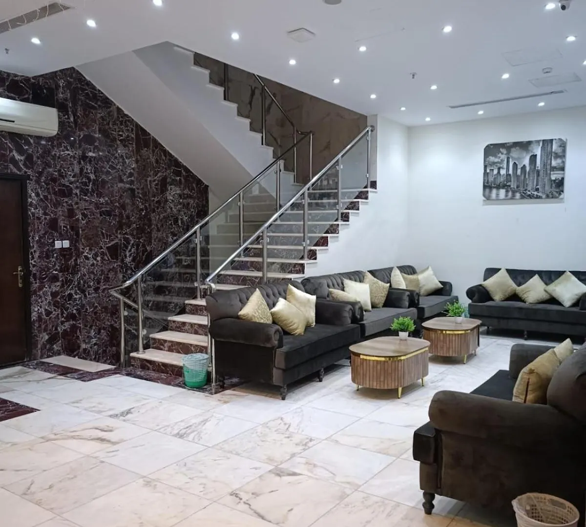 فندق أعيان البركة Otel